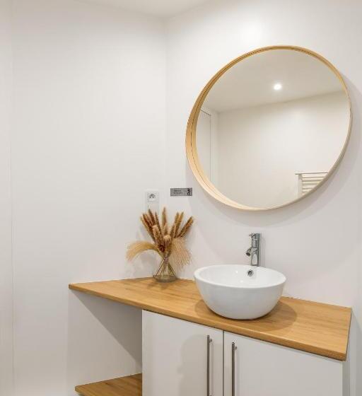 Maya Appartements & Suites