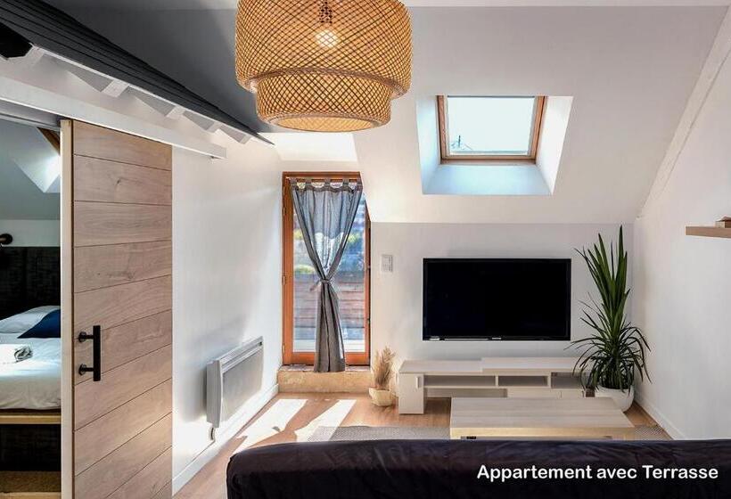 Maya Appartements & Suites