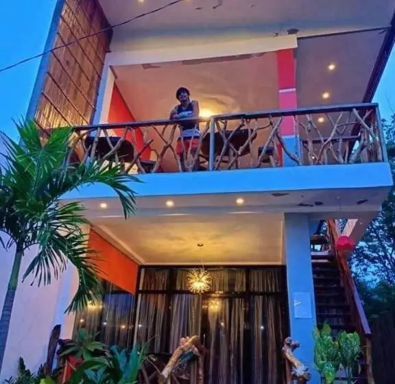 پانسیون Resting Rabbit Hostel