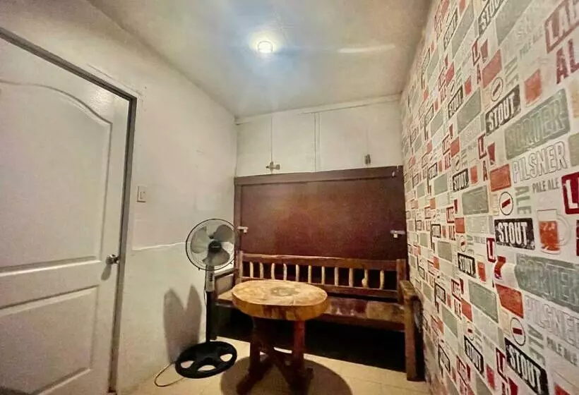 پانسیون Resting Rabbit Hostel