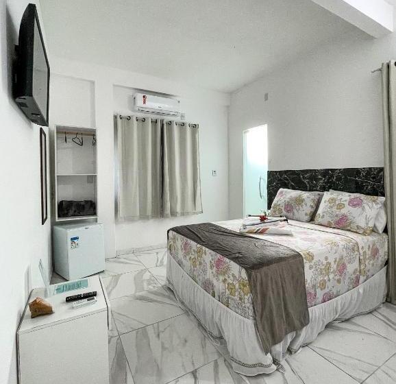 펜션 Estrela Premium Pousada