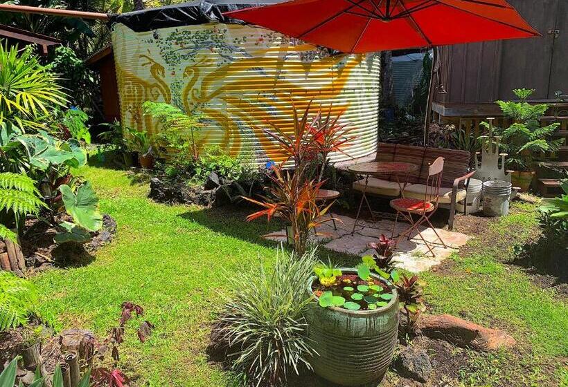 פנסיון Phoenix Garden