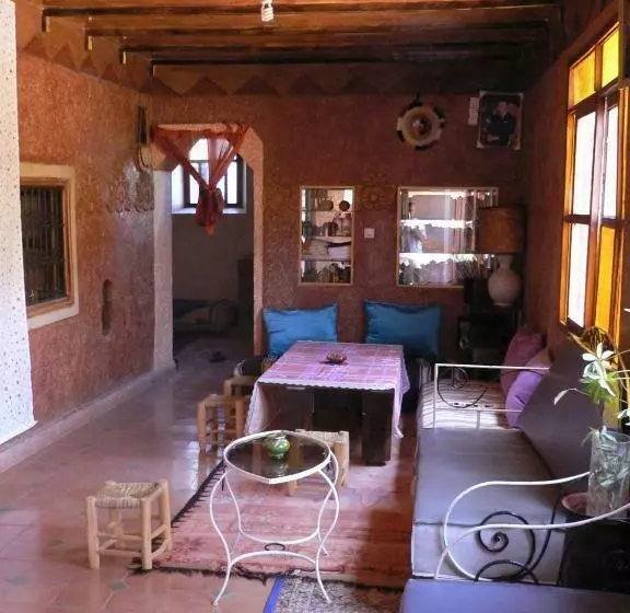 پانسیون Room In Guest Room   Gite Tawada Welcomes You
