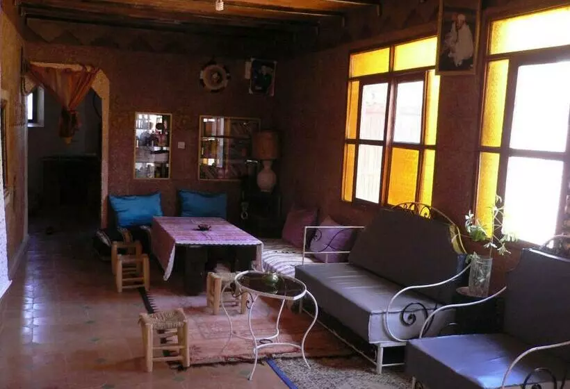 پانسیون Room In Guest Room   Gite Tawada Welcomes You