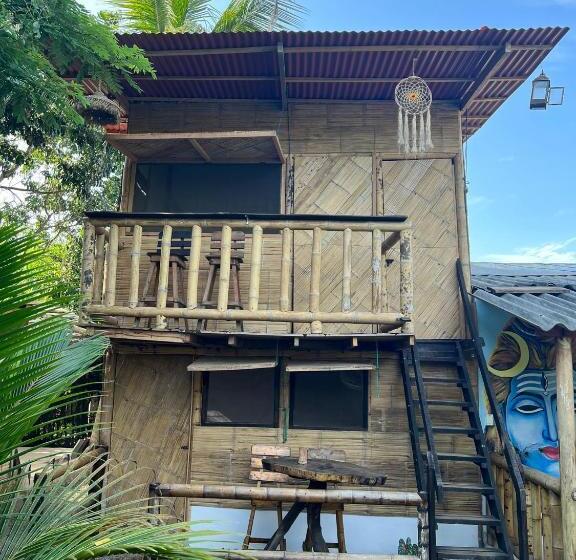 پانسیون Sisio Hostal