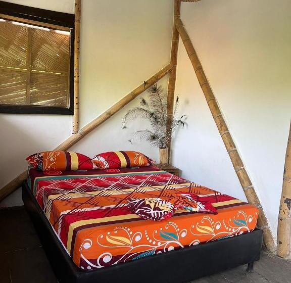 پانسیون Sisio Hostal