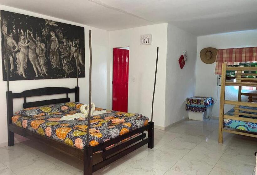 پانسیون Sisio Hostal