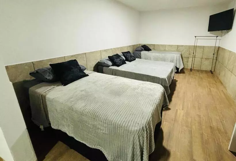 Majatalo Turistando Em Floripa   Espaço Privativo Até 6 Pessoas