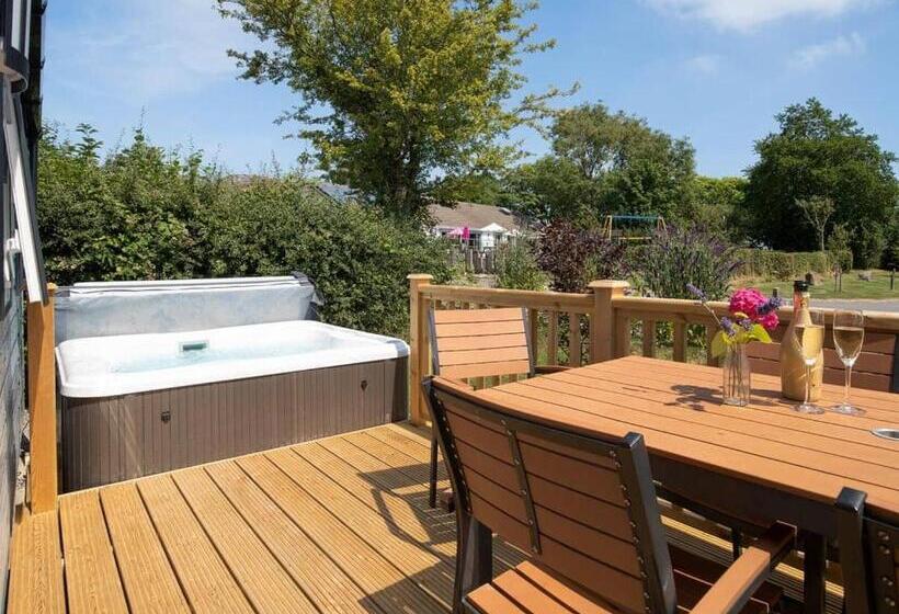 渡假胜地  Croft Country Park