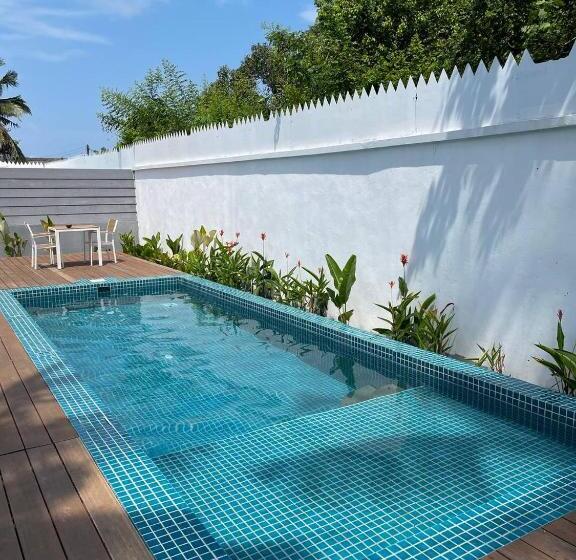 אתר נופש Found Mansion