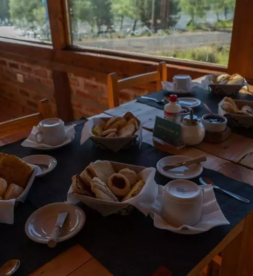 Retkeilymaja El Hostal Del Rio