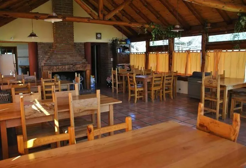 Retkeilymaja El Hostal Del Rio