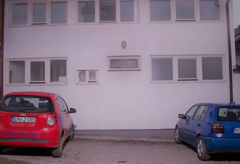 هاستل Kingdom Rooms Visoko