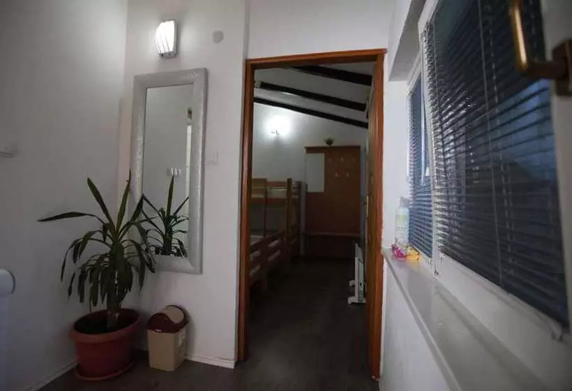 هاستل Kingdom Rooms Visoko