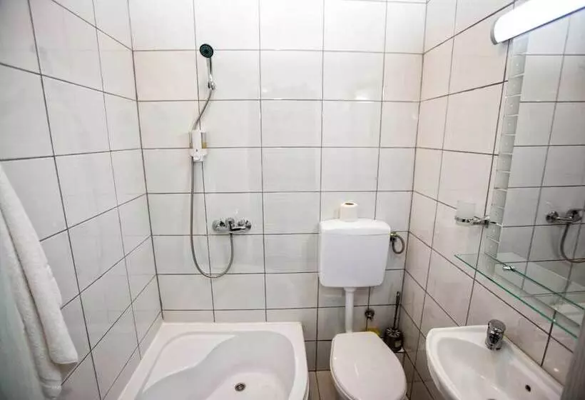 هاستل Kingdom Rooms Visoko