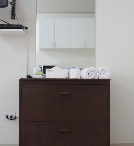 הוסטל Residencia San Vicente   Pasay  Budget