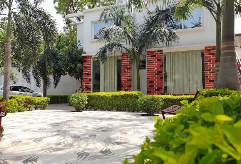 The Ashoka Resort & Banquets