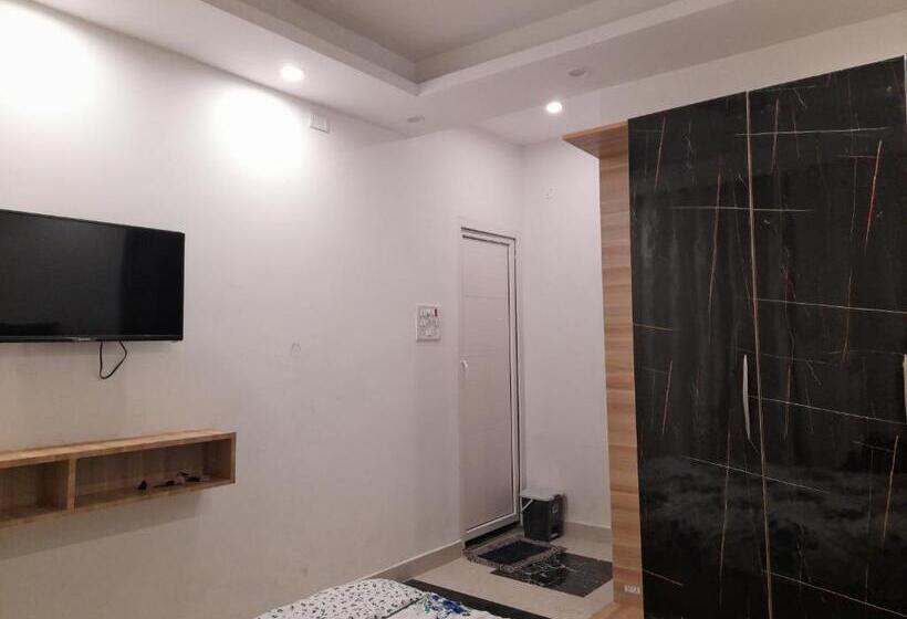 The Ashoka Resort & Banquets