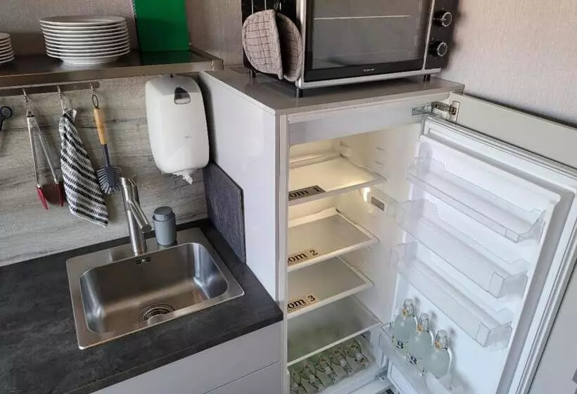 ベッドアンドブレックファースト Bed & Budget123