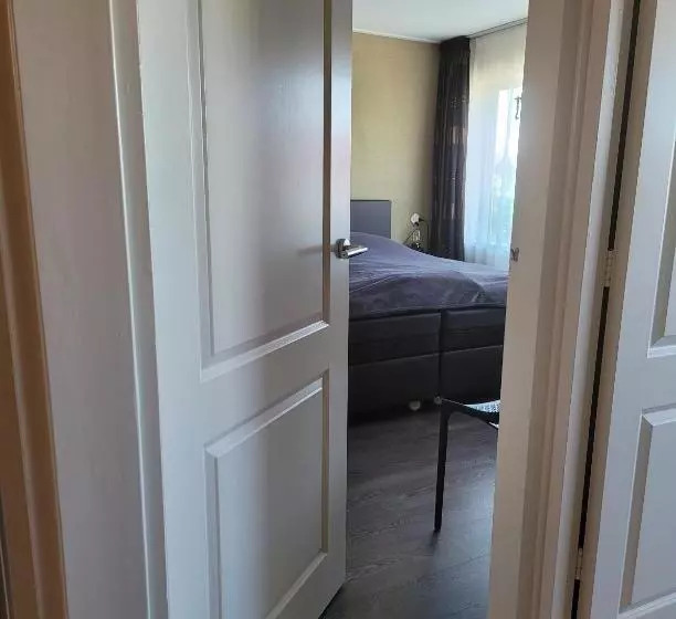 ベッドアンドブレックファースト Bed & Budget123