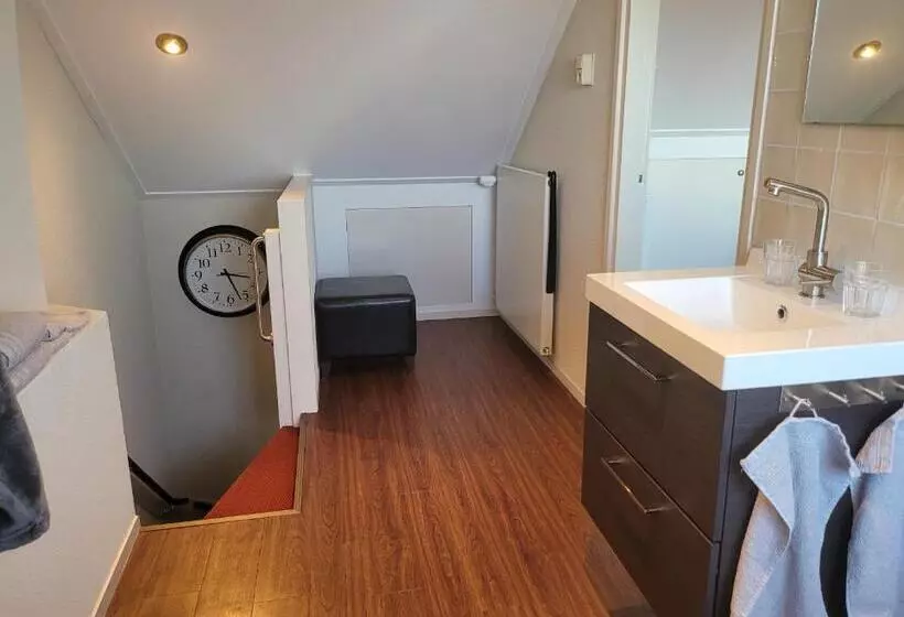 ベッドアンドブレックファースト Bed & Budget123