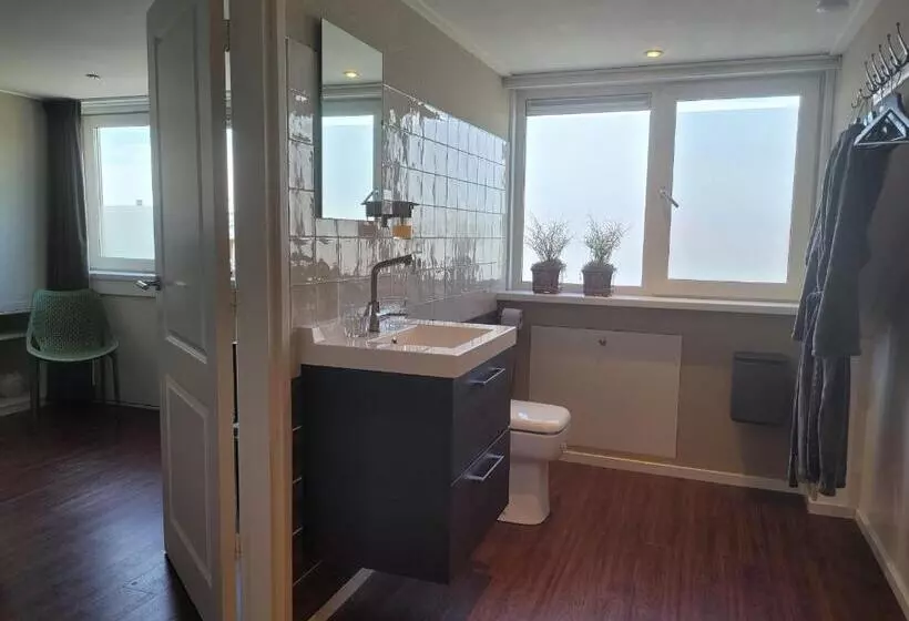 ベッドアンドブレックファースト Bed & Budget123