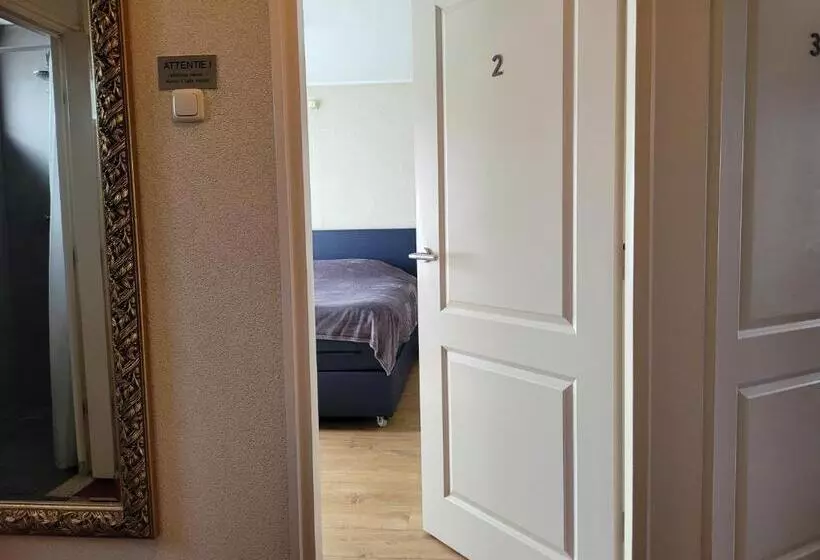 ベッドアンドブレックファースト Bed & Budget123