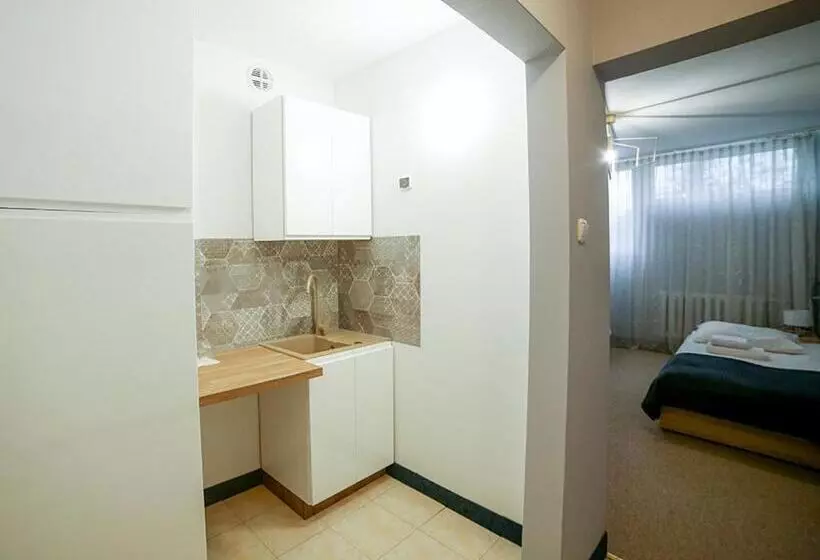 ベッドアンドブレックファースト Izabella