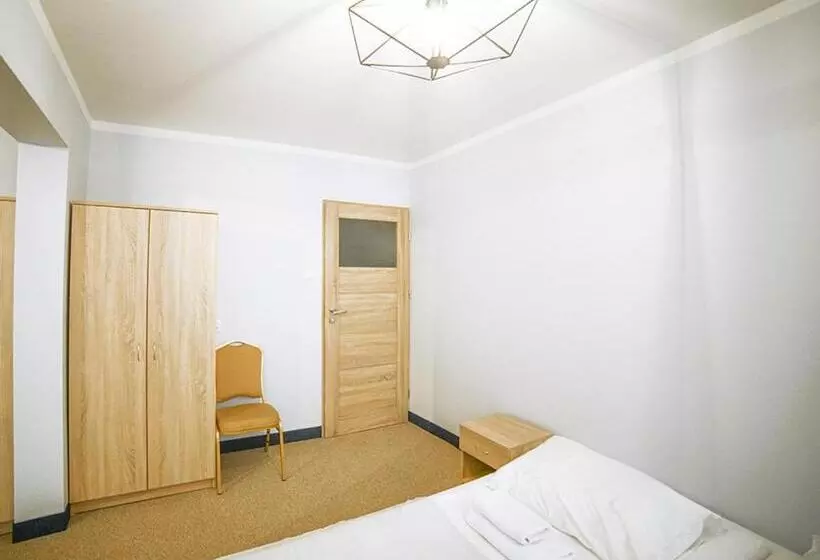 ベッドアンドブレックファースト Izabella