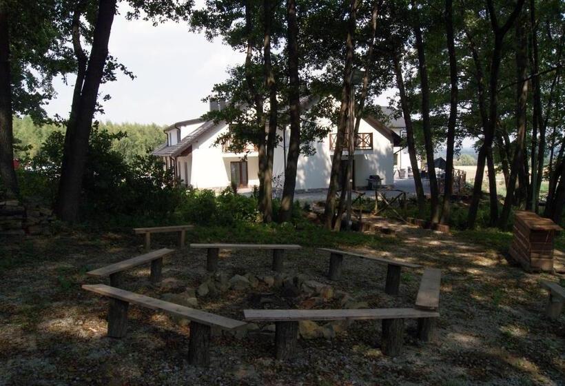 مبيت وإفطار Villa Sobótka