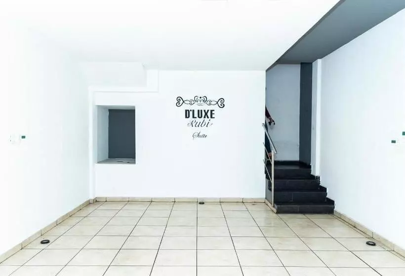 Dluxe Auto Hotel Adults Only