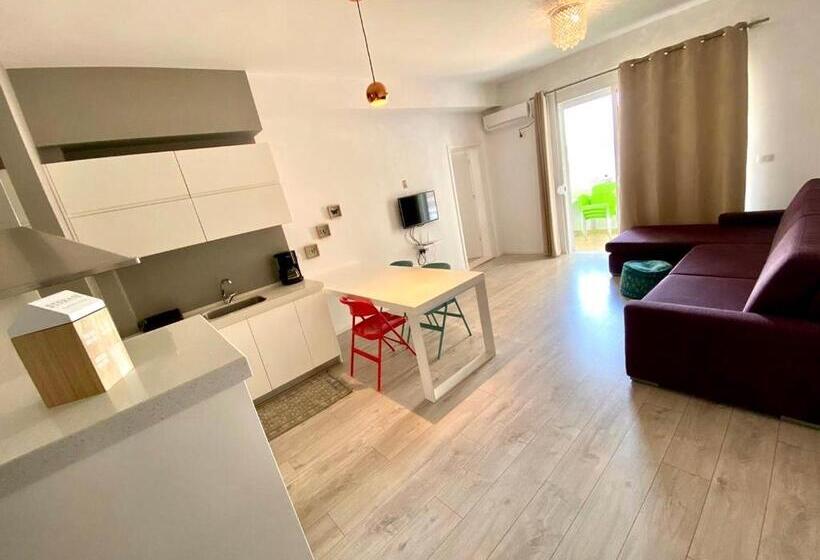 Hard Rock Apartments