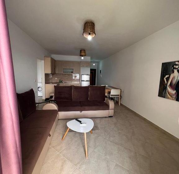 Hard Rock Apartments