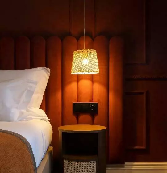 هتل Ap Dona Aninhas