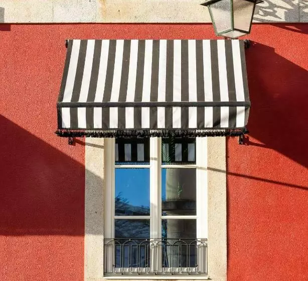 هتل Ap Dona Aninhas