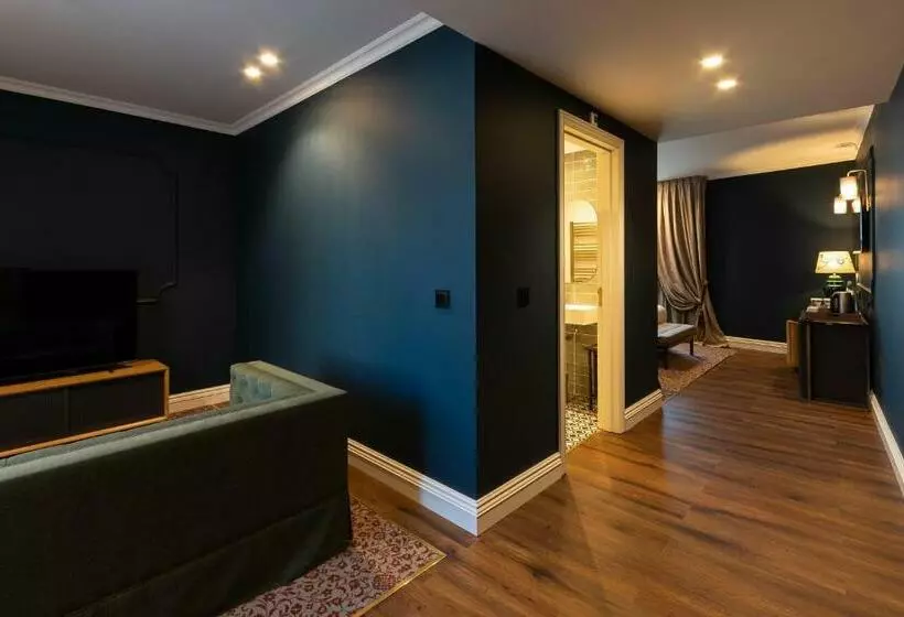 هتل Ap Dona Aninhas