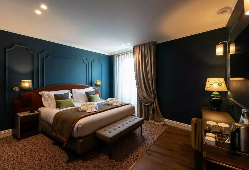 هتل Ap Dona Aninhas