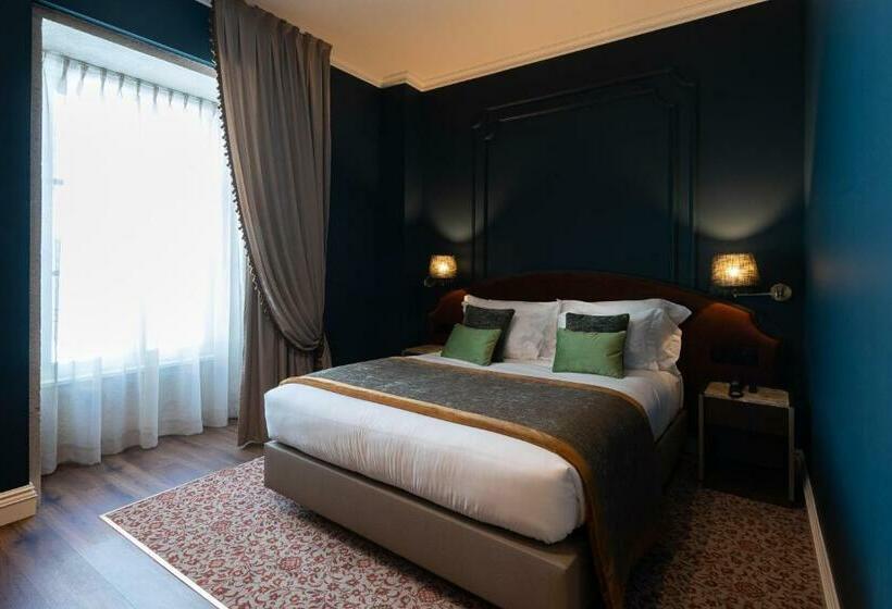 هتل Ap Dona Aninhas