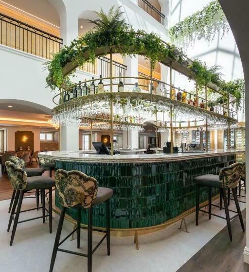 هتل Ap Dona Aninhas