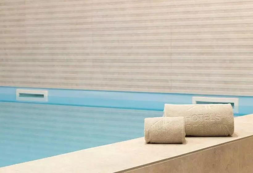 هتل Ap Dona Aninhas