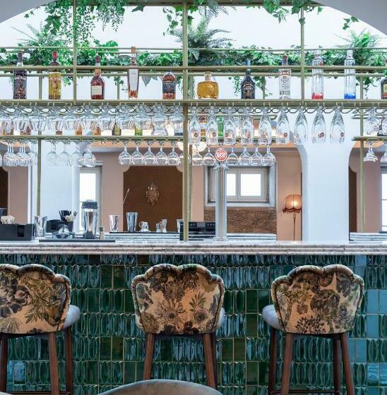 هتل Ap Dona Aninhas