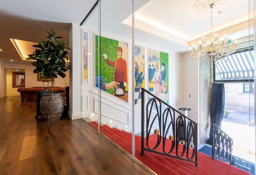 هتل Ap Dona Aninhas