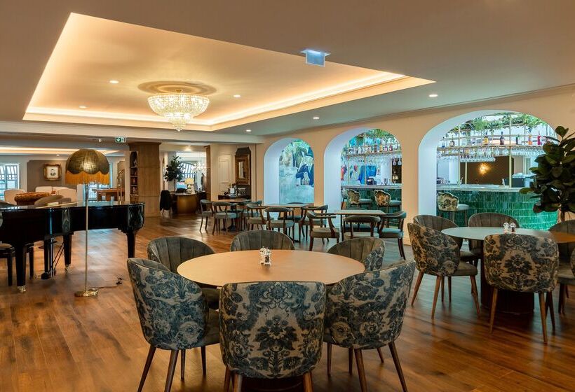 هتل Ap Dona Aninhas