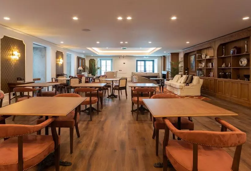 هتل Ap Dona Aninhas