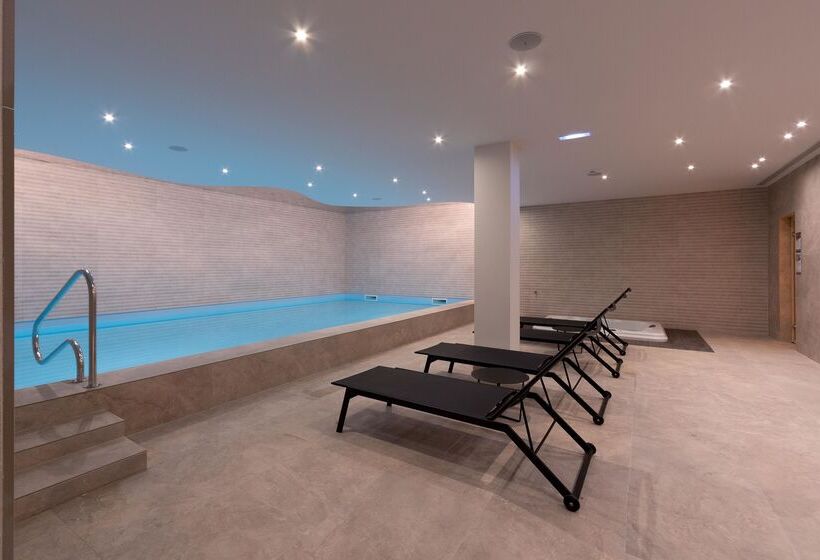 هتل Ap Dona Aninhas