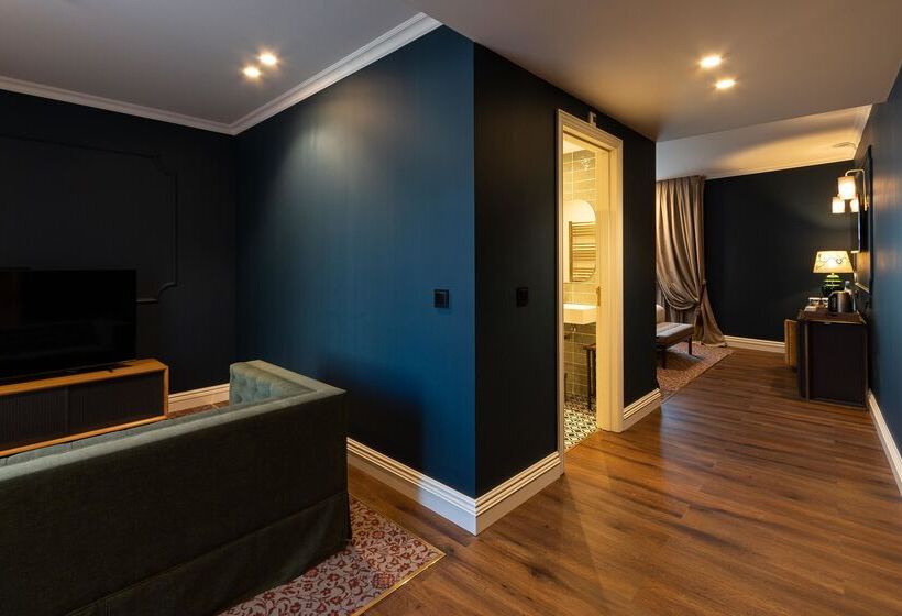 هتل Ap Dona Aninhas