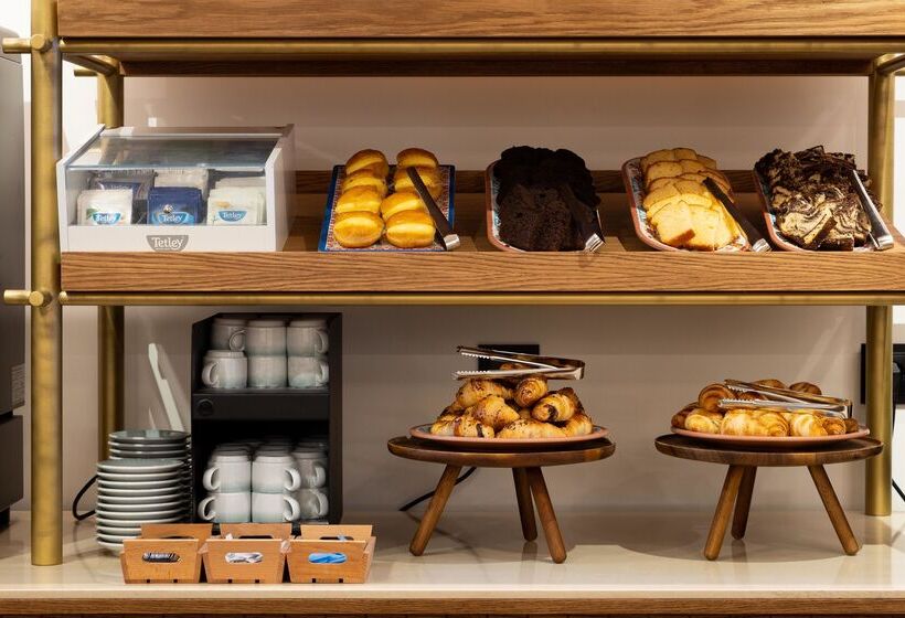 هتل Ap Dona Aninhas