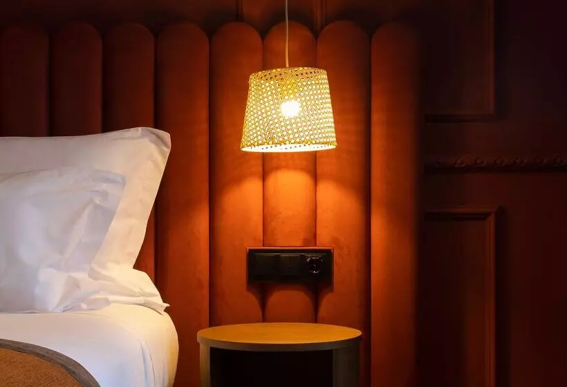 هتل Ap Dona Aninhas