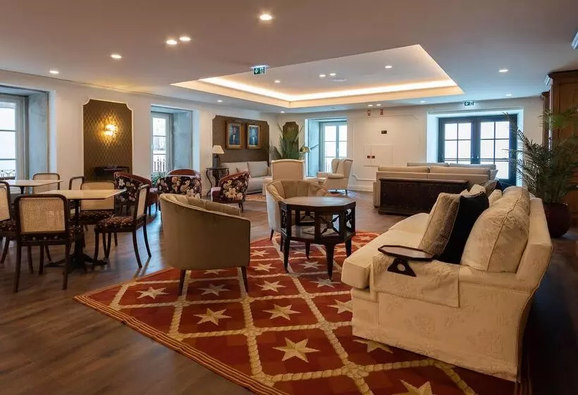 هتل Ap Dona Aninhas