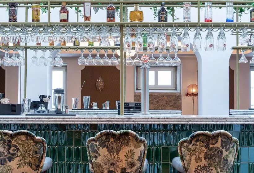 هتل Ap Dona Aninhas